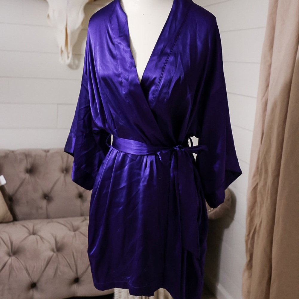 Silky Victoria’s Secret Robe